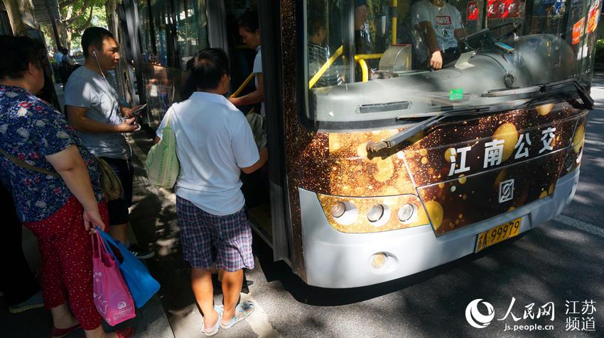 南京の路線バスでアリペイによる乗車が実現　高い利便性が乗客に好評