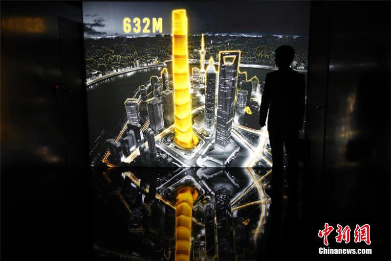 上海タワー最上階の「巓峰632」スペース一般公開スタート