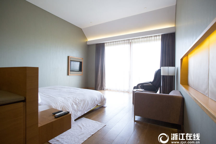 音声でカーテンや照明の操作ができるスマートホテル登場　杭州市