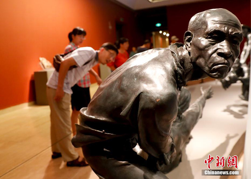 選りすぐりの作品590点　中国美術館で彫刻芸術展