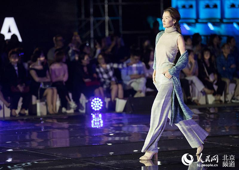 2017北京ファッションウイークが開幕　ファッションの潮流起こす