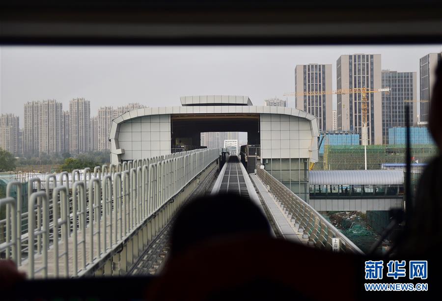 北京初のリニアモーターカー、年末に試験走行開始予定