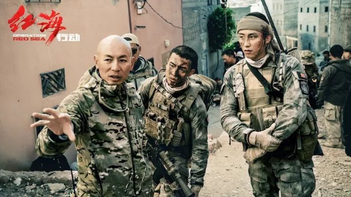 中国海軍の海外救援を描く映画「刀鋒−紅海行動」　現役軍艦が登場
