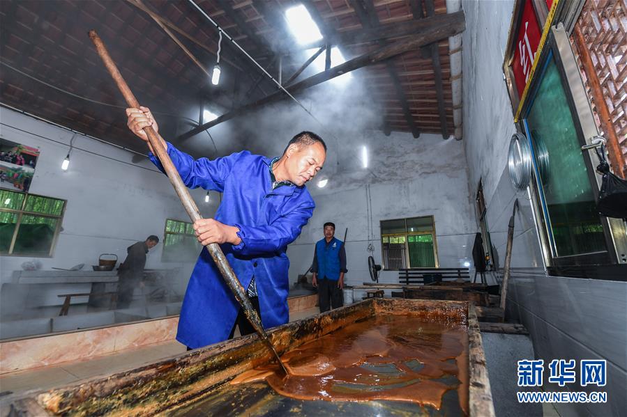 浙江省の村に漂う甘い香り　黒砂糖生産が繁忙期に突入