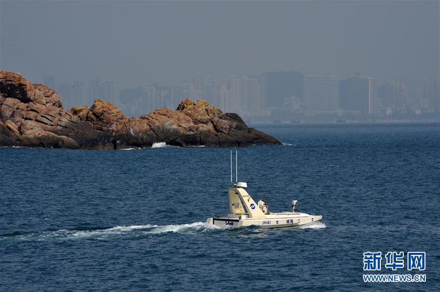 海岸帯総合地質調査で無人艇を初利用