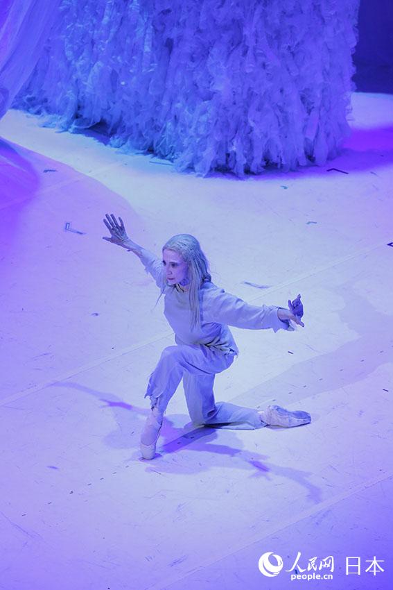 東京で中日のアーティストが演じるバレエ新「白毛女」の公演