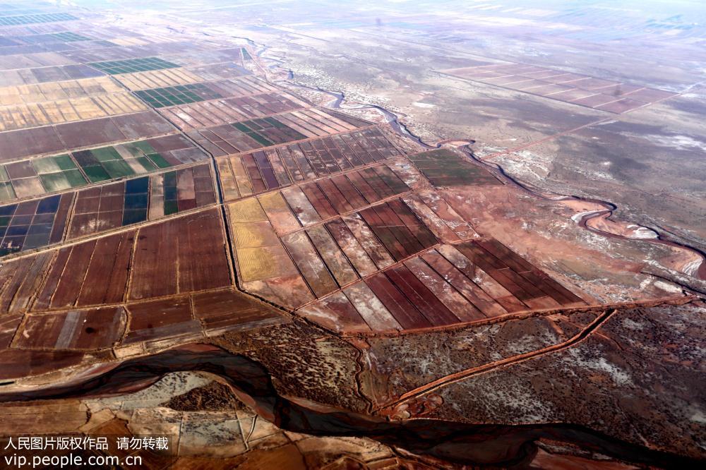 新疆　1万メートルの上空から眺める絶景