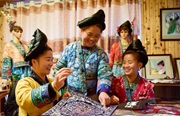 従江県の伝統工芸・ミャオ族の刺繍に商機　貴州省
