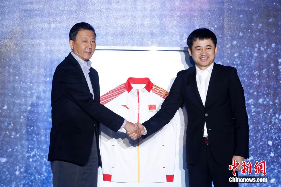 平昌冬季五輪の中国代表チームのユニフォームが発表　