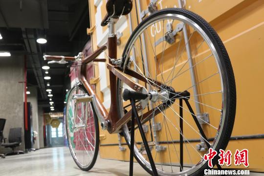 「90後」の男性が自主制作した自転車が「グッドデザイン賞」を受賞