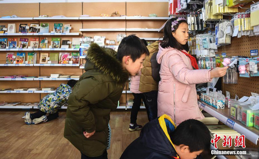 山東省の小学校に無人スーパー、入店は顔認証で支払いは保護者がチェック