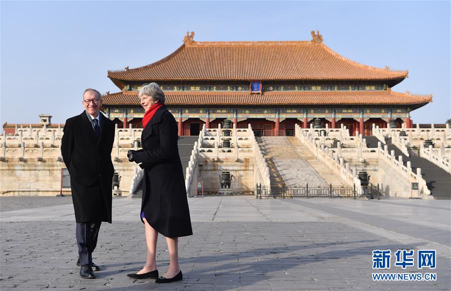 テリーザ・メイ英首相、故宮博物院を見学　北京市