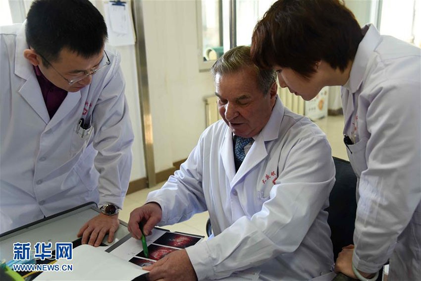 黒竜江省で働くロシア人眼科医　中国人医師との深い友情