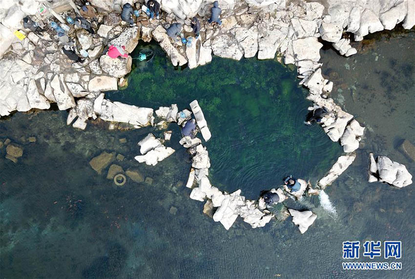 豊かな水をたたえた山東省済南市の様々な名泉