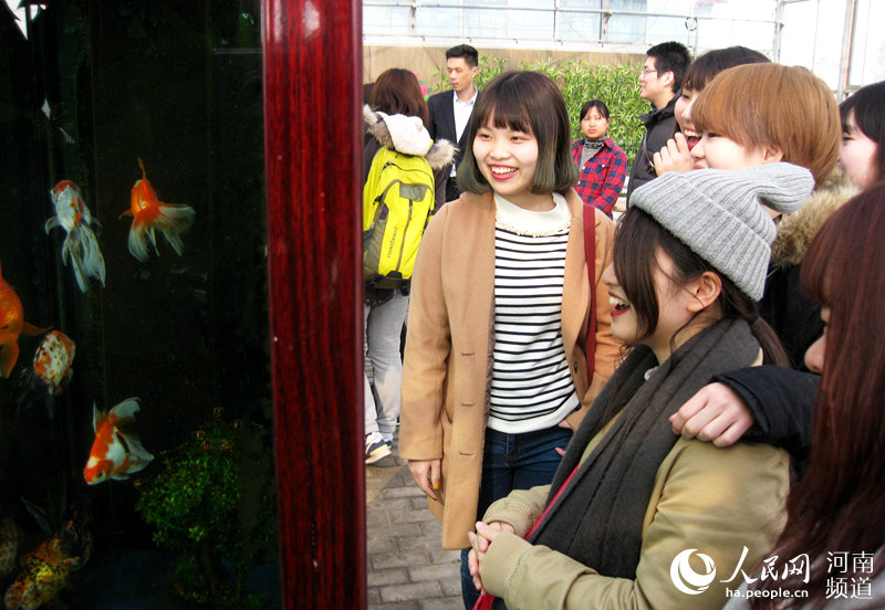日本の学生が河南省の美しい農村を見学　　感銘を受ける学生たち