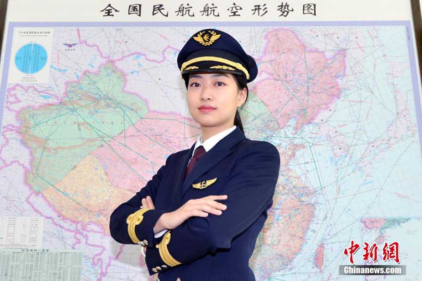 才色兼備な94年生まれの女性、安徽省初の女性パイロットに