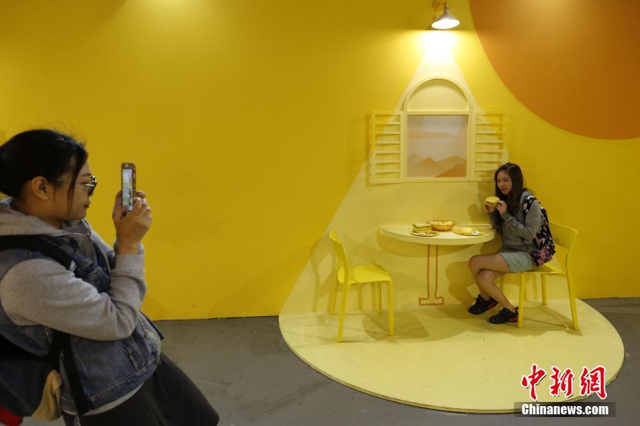 色彩によるイメージを体験できる「色廊展」開催 台湾地区