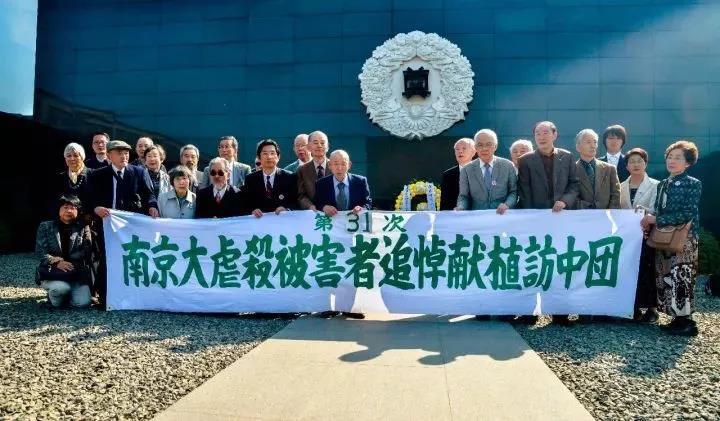 日本のある友好団体のメンバー、33年間毎年訪中して「緑の贖罪」