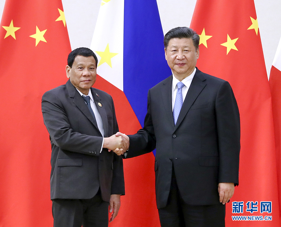 習近平国家主席は10日、海南省博鰲（ボアオ）迎賓館でフィリピンのドゥテルテ大統領と会談した