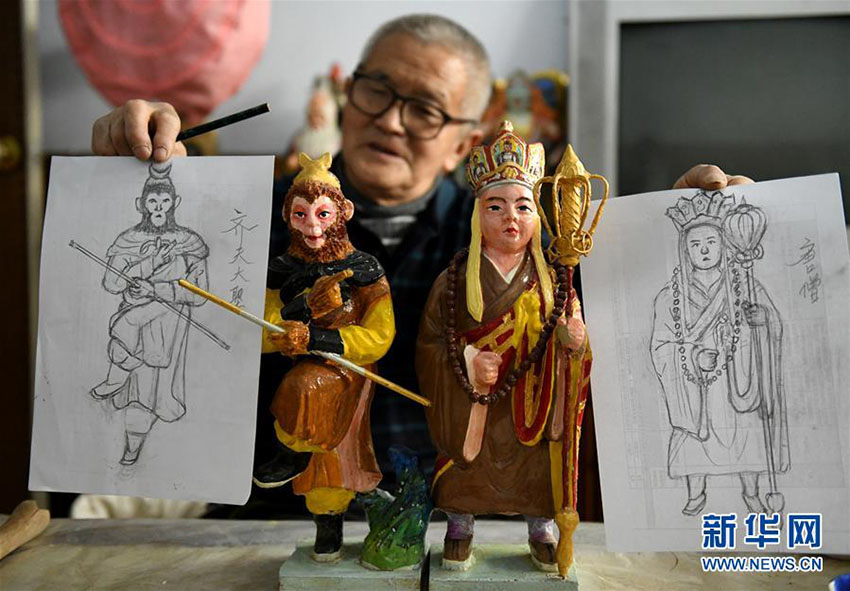 名作「西遊記」のキャラクターを制作する泥人形作りの継承人　河北省