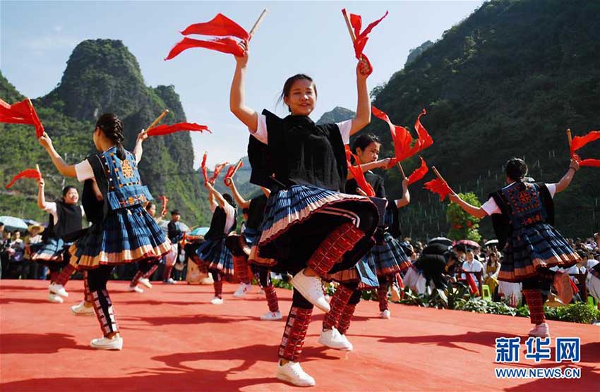 広西壮族自治区で「三月三」を祝う民族イベント