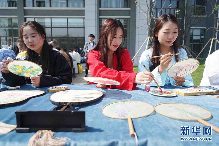 揚州市で「煙花三月」国際経済貿易観光フェス 江蘇省