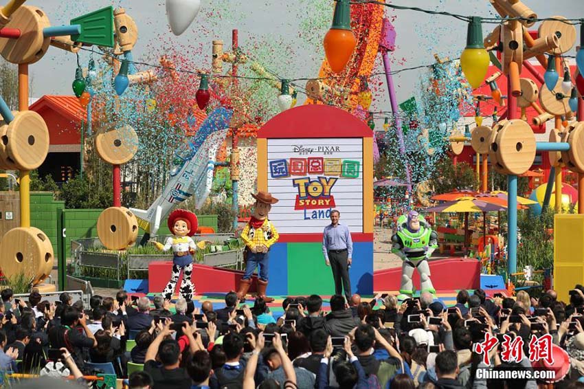 上海ディズニーに新エリア「トイ・ストーリー・ランド」がオープン