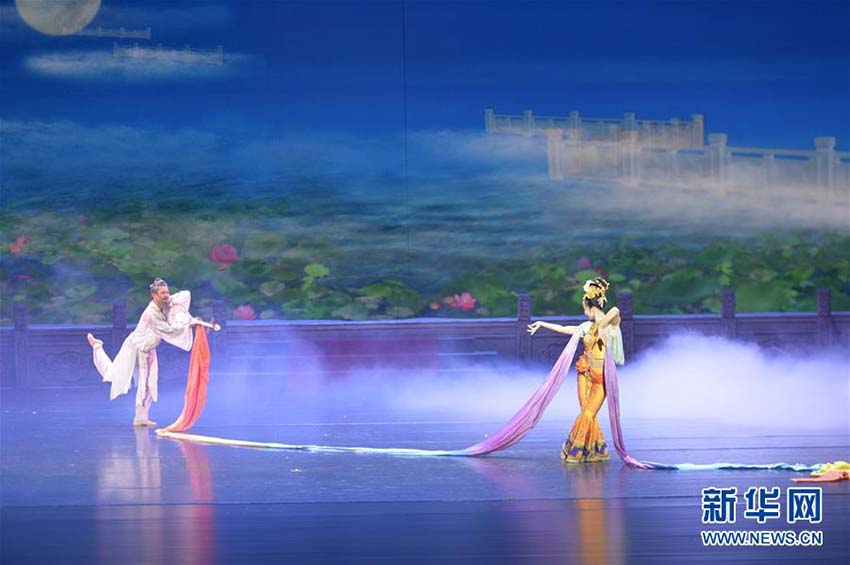 敦煌で世界初上演となる2018年版大型舞台劇「絲路花雨」