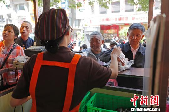 端午節まで1ヶ月半、上海市の店舗でちまきが続々登場