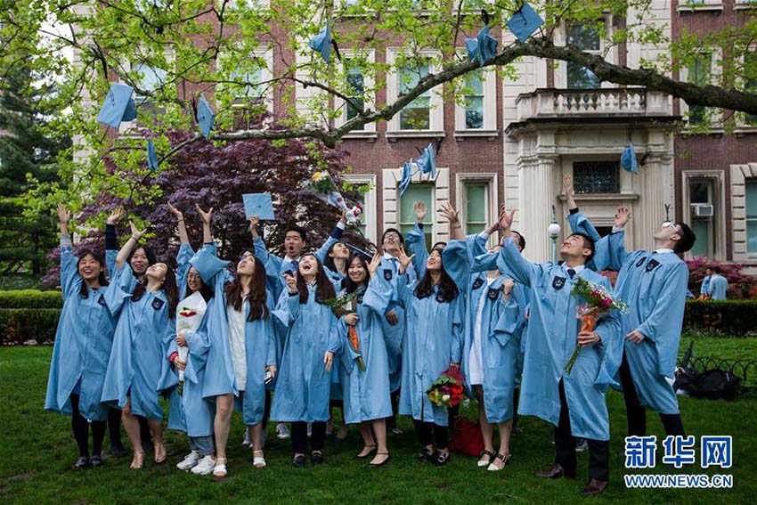 コロンビア大学で卒業式　中国人留学生も参加