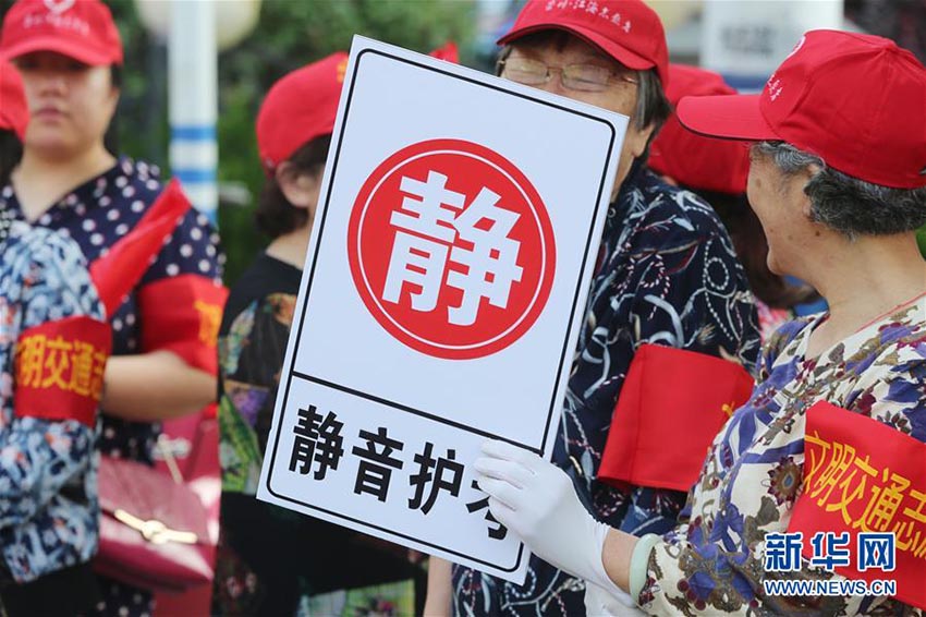 高考の受験生たちを陰ながら支える人たち