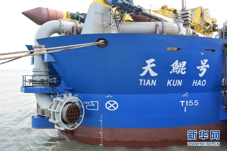 中国製ポンプ浚渫船「天鯤号」が初の試験航行に成功