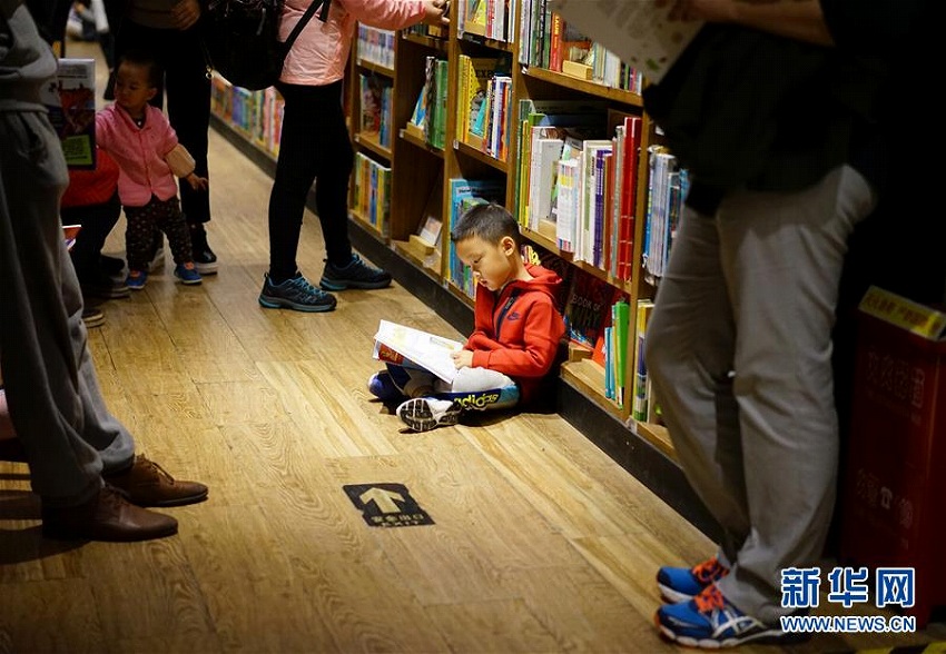 中国の今どきの書店、問われる「ルックス」