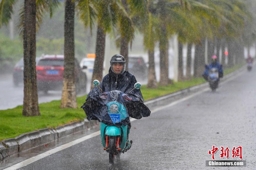 台風9号「ソンティン」が海南省に上陸　海南島広域で大雨に見舞われる