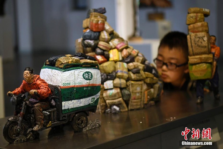 中国国内外アーティストの新作が平遥国際彫刻フェスティバルに登場　山西省