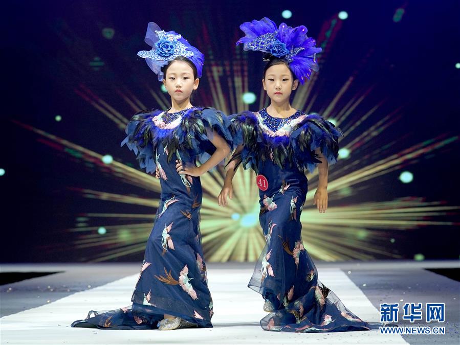 中国キッズモデルコンテストが青島で開催