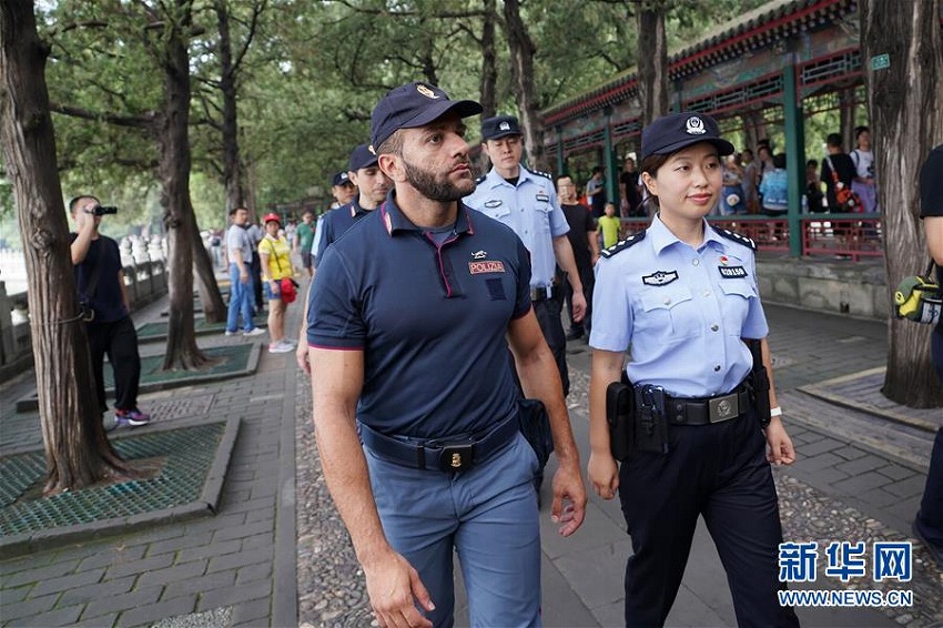 中国・イタリア連合警察、頤和園で合同パトロールを実施