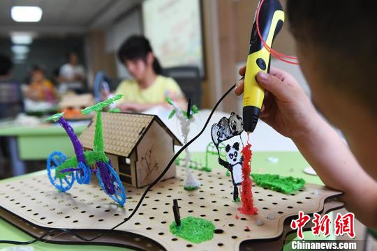 蘭州市の小学生、3Dプリンターで「ドリームハウス」を作成