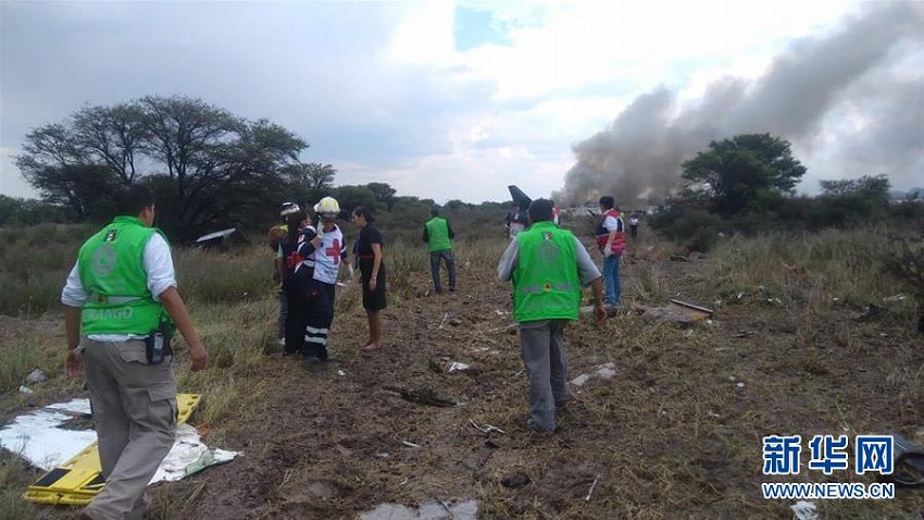 メキシコで旅客機が離陸直後に墜落