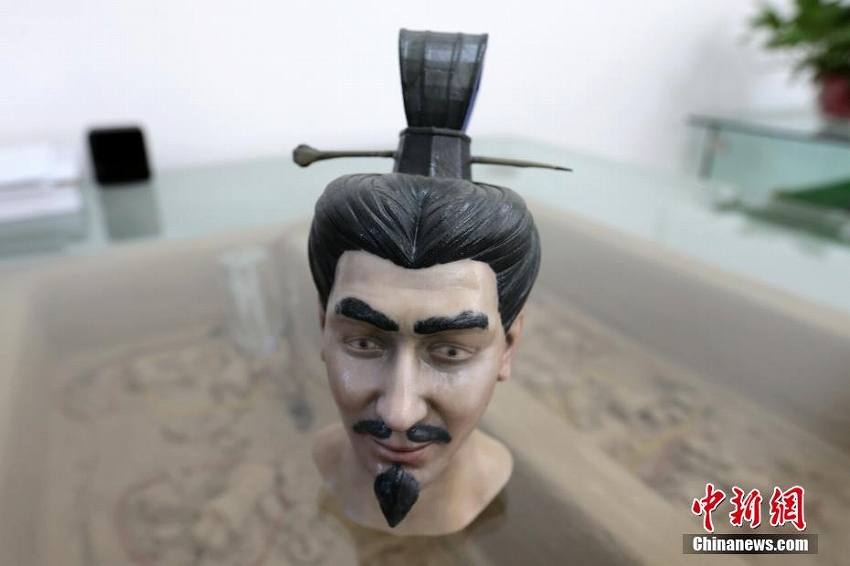 陝西省の大学、3Dプリンターで古代人の顔を復元