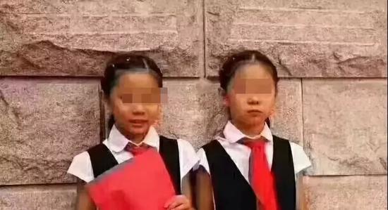 北京の8歳の双子姉妹が山東省青島で溺死