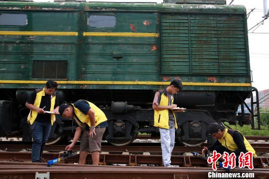 タイ人留学生たち、夏休み中も引き続き高速鉄道技術を習得　柳州