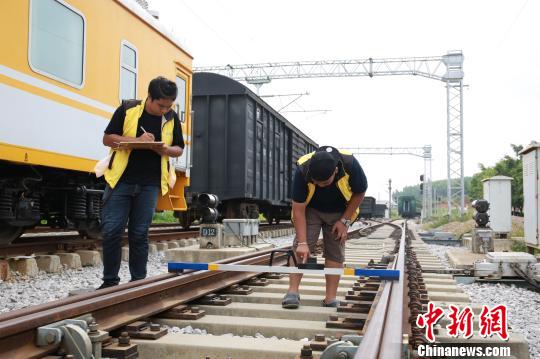 タイ人留学生たち、夏休み中も引き続き高速鉄道技術を習得　柳州