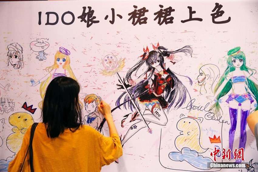 カワイイから美しいまで　コスプレイヤー大集結の北京国際アニメフェス