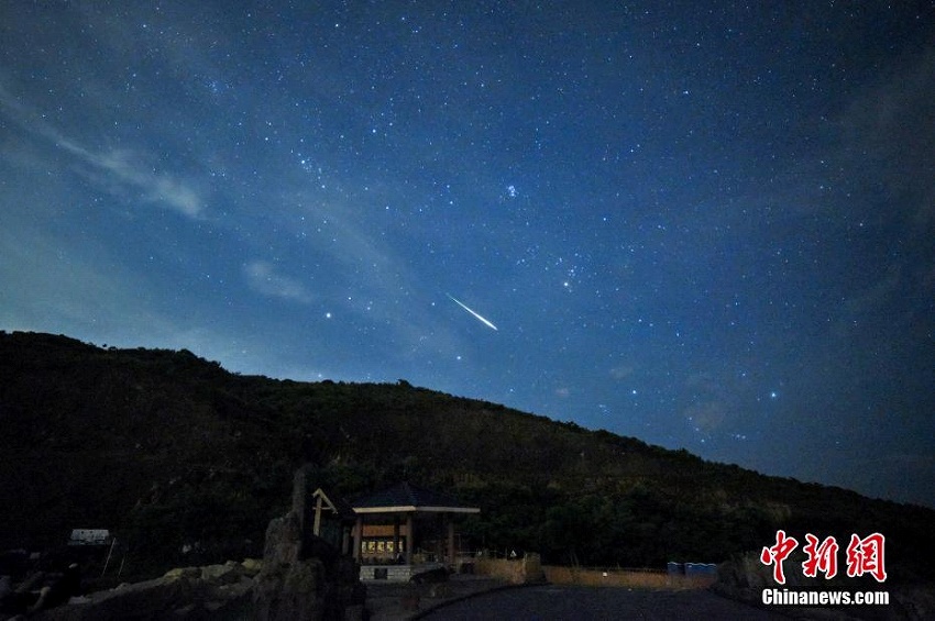  香港地区の夜空を彩るペルセウス座流星群
