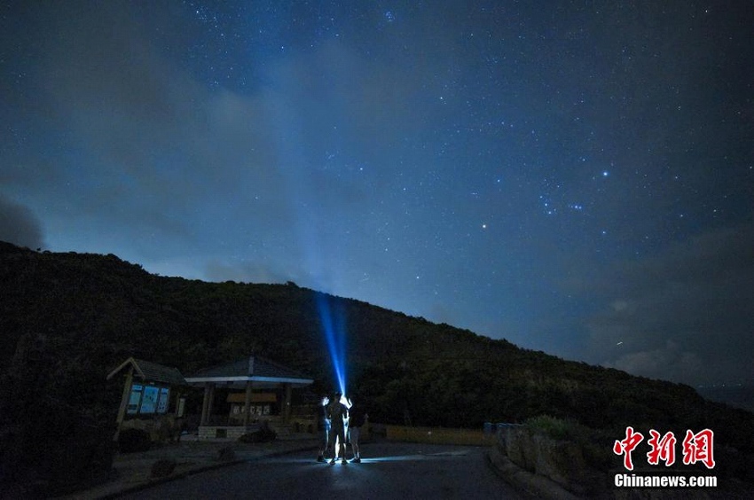  香港地区の夜空を彩るペルセウス座流星群