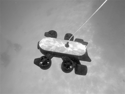 中国の水中ロボットが米国でお披露目