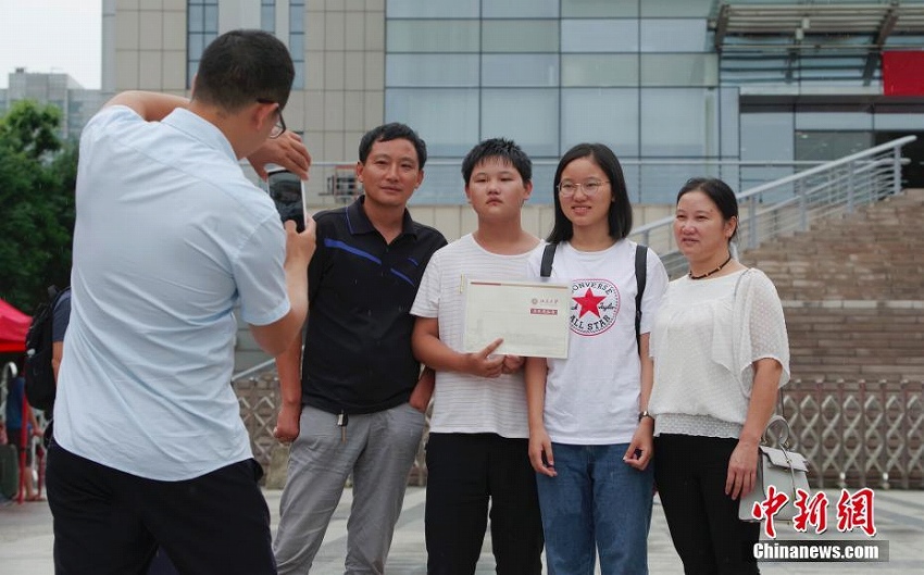 北京大学の入学手続きは顔認証システムを採用