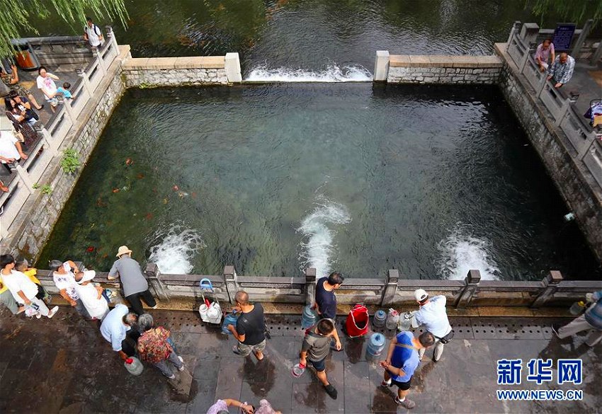 泉の水が復活して15周年迎えた山東省済南市