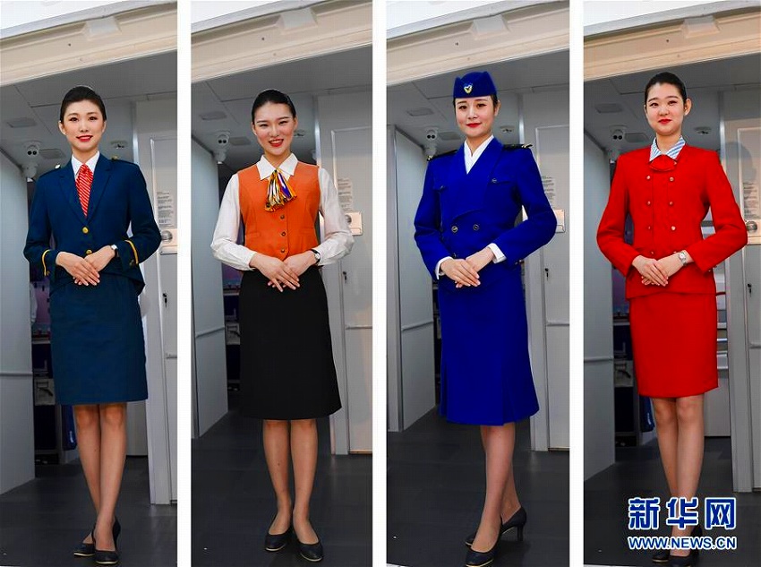 中国南方航空一般開放日イベントに歴代の制服着た客室乗務員ズラリ